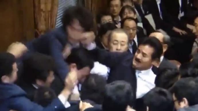 世界の常識、人の命は自民党より重し