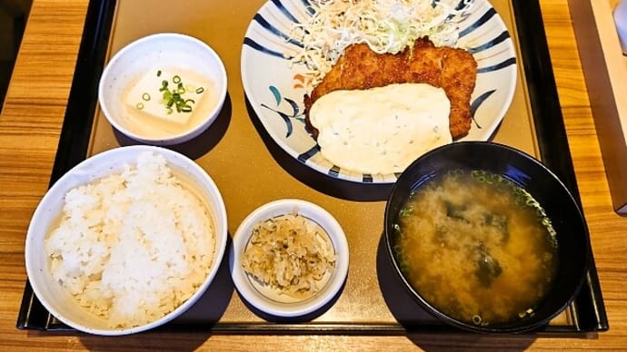 やよい軒(葛西店)でチキン南蛮定食(2023年4月15日)