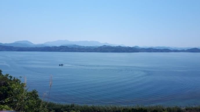 連休中の狩江風景