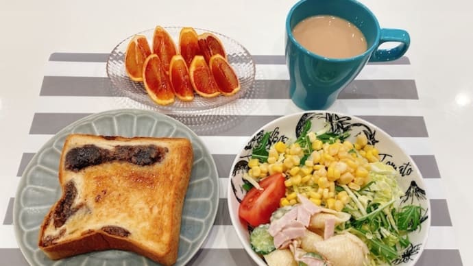 「ハートブレッドアンティーク 」のあん食パンと、今週末から旅行です
