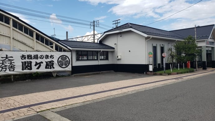 岐阜の関を抜いていけ:放浪者は風雨の前に前進退却の夢を見るか