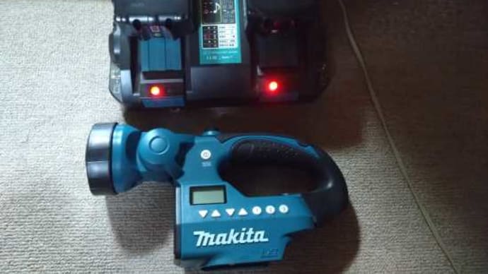 もしもの時に備えて、充電、充電~ッ・・・・。(笑)
