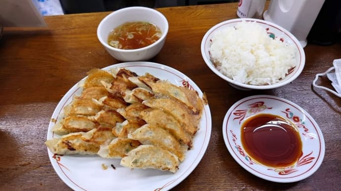 静岡県のラーメンチェーン『一番亭 伊豆長岡店』の餃子定食です。