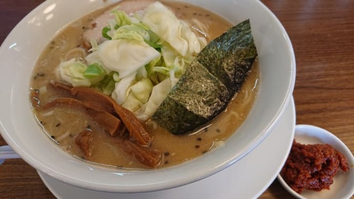 ラーメン屋 モン吉さん　味噌ラーメン大盛り　辛味噌トッピング