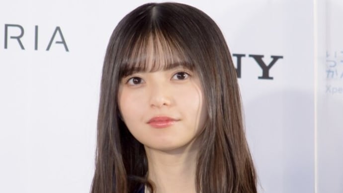 乃木坂46・齋藤飛鳥、営業中の「SHIBUYA TSUTAYA」に現れる 突然の人気アイドル登場に店内は?
