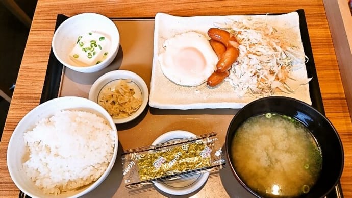やよい軒(葛西店)で目玉焼朝食(2024年7月20日)