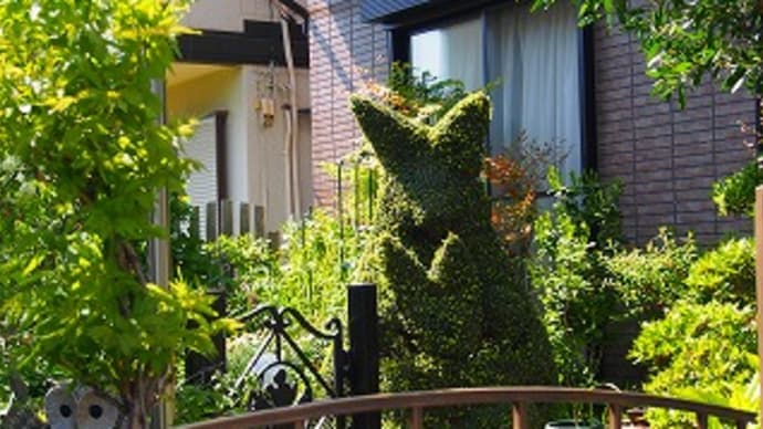 カンガルーのトピアリー