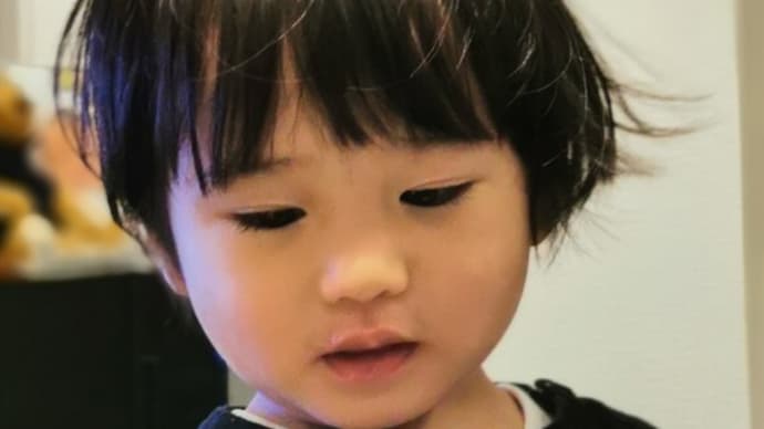 『りんごじゅーちゅ、まだあるかなぁ・・・』