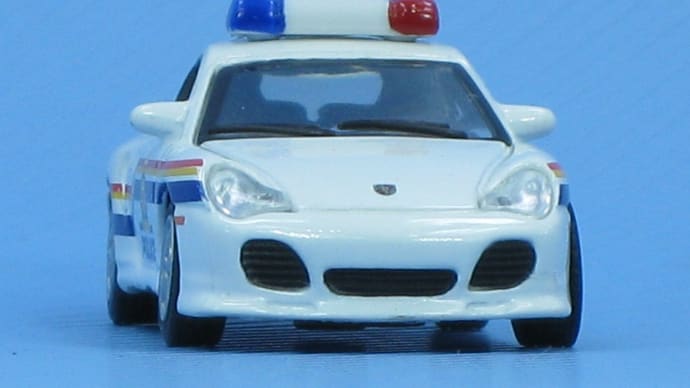 ポルシェ 911 ターボ （カナダ騎馬警官隊）