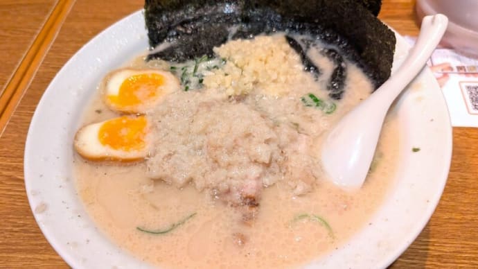 ラーメン華小屋@幕張本郷 背脂系が旨い!ギタギタの「チャッチャ系Bラーメン(白湯)」に「背脂みそラーメン」「カレーラーメン」etc.