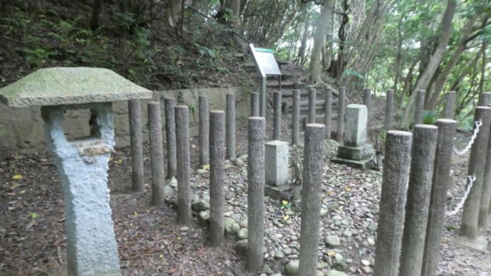 洲本市五色町都志の散策記　on　2023-6-14＆6-15　その4　高田屋嘉兵衛埋葬地