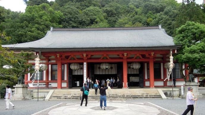 京都 鞍馬山・本殿金堂前「御本尊が降臨された翔雲臺と比叡山」追記