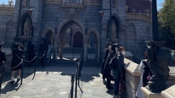 <東京ディズニーランド>美女と野獣の城