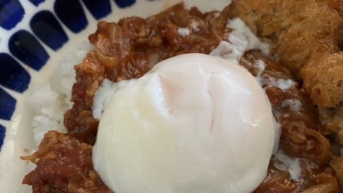 トマトカレーランチとソファあったか仕様