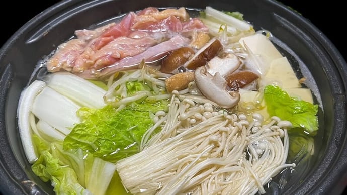 手のひら返しの親子鍋 ~溶き卵で鶏の水炊きを食べるだけ~