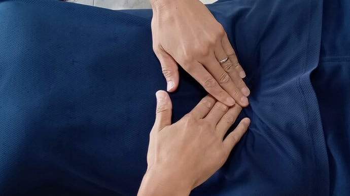 胃腸が活発!便秘に効く腹部の圧し方