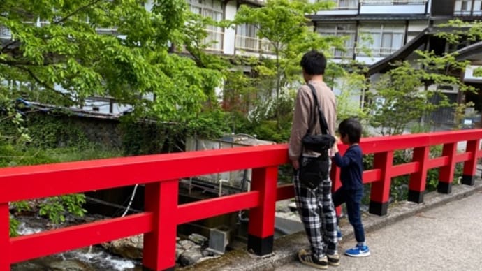 痛みを我慢して温泉旅行へ