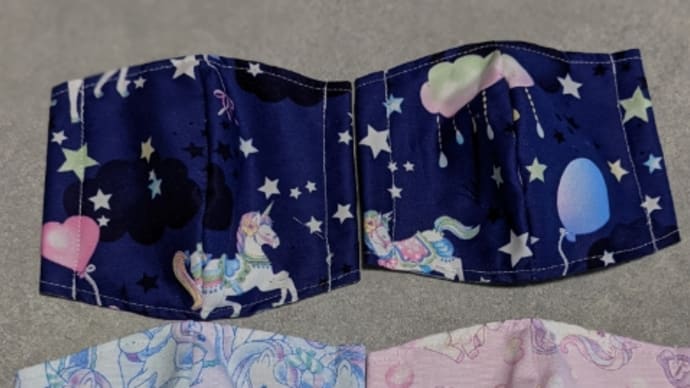 ユニコーン柄立体インナーマスク4枚セット出品中 子供用