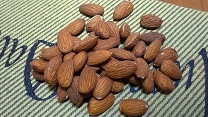 在宅勤務でヘルシーなランチは油揚げの巾着煮で晩はベーコン