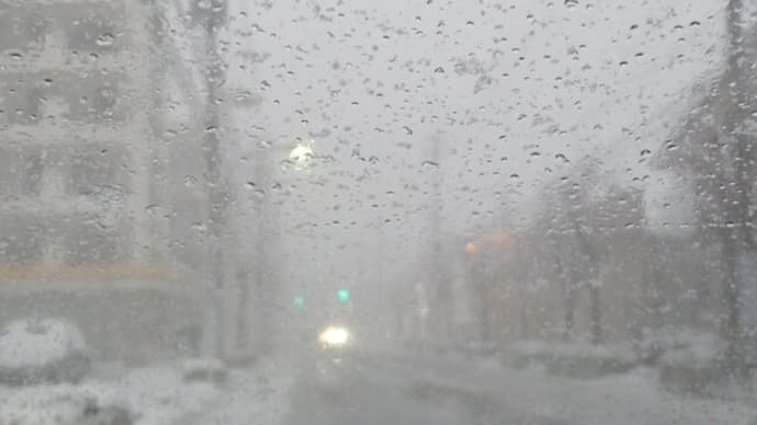 ★寒波襲来に雪国は耐える 「冬来たりなば春遠からじ」