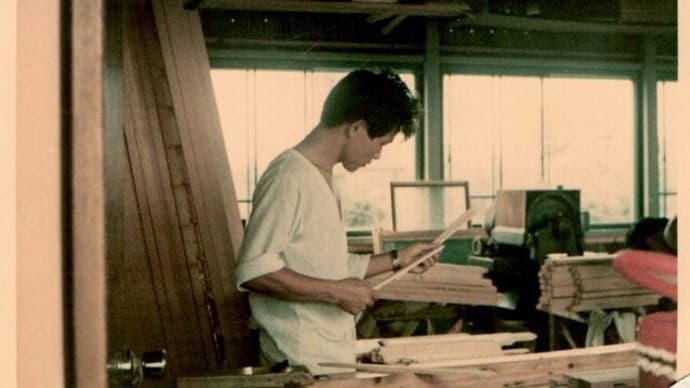 写真は昔の作業している写真