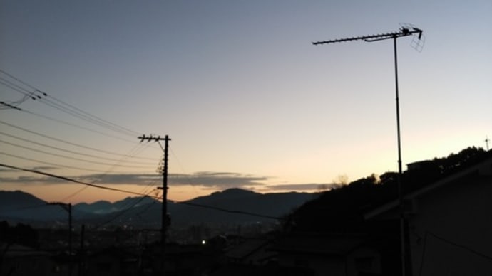 ガイアの言葉 不思議な雲 腕の痛みが取れません;