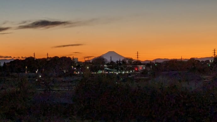 夕焼けと富士山が綺麗でした
