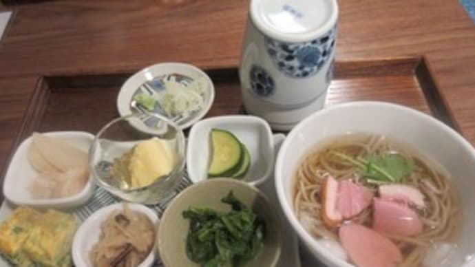 3回目「蕎麦みろく」で限定10食 昼のおきまり1,400円は、つまみ6品+天ぷら+そば+おまけそば!