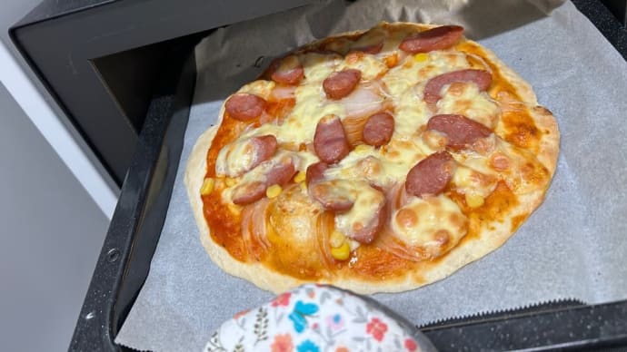 久しぶりにピザを焼いてみた