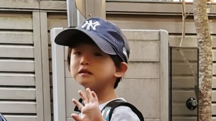 『新しいヘアスタイルで元気に保育園へ・・・』