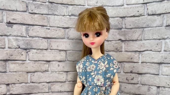 リバティプリントのワンピース