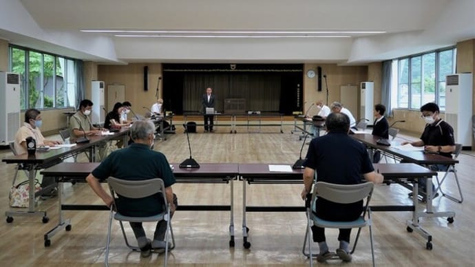いくさか敬老の日実行委員会&議会全員協議会&下生野区花畑の風景