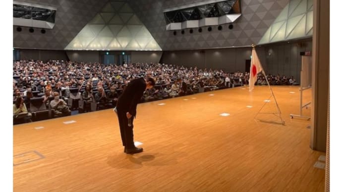 東京ビッグサイトで開いた独立講演会の始まり(2024/11/27)