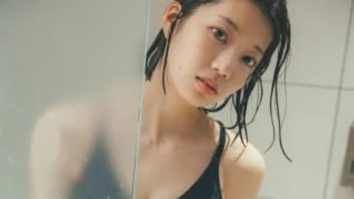 日向坂46高本彩花、シャワーを浴びて…黒の水着カット公開「少し恥ずかしいですね(笑)」【コメントあり】