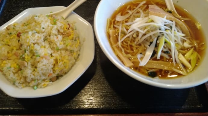 休日の昼食(釜源)