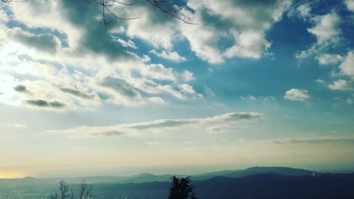 今年の登り納めはオーソドックスにね‼️（＾ν＾）塔ノ岳〜鍋割山