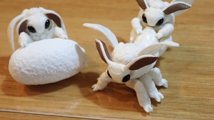 可愛いカイコ ガチャガチャ
