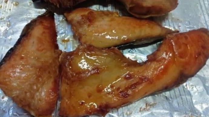 【05/15晩御飯】チリ産銀鮭荒、ちょいと焼きすぎた気がしなくもないんだね：P