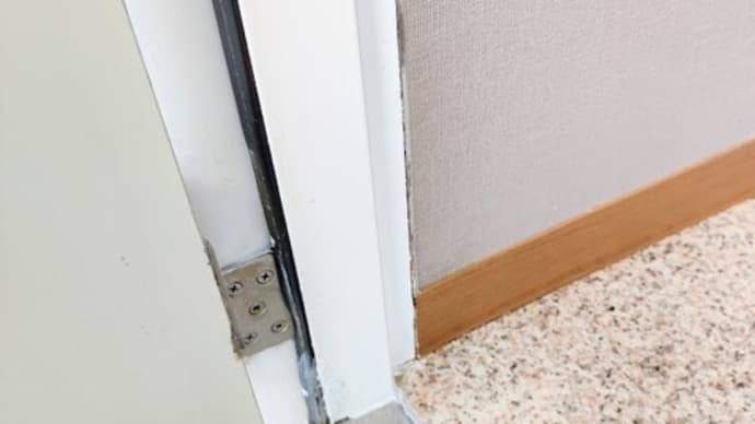 【玄関ドア】鉄枠塗装完了