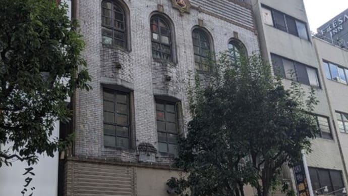 やっぱ文房堂の建物はよいな~ぁ(笑)。