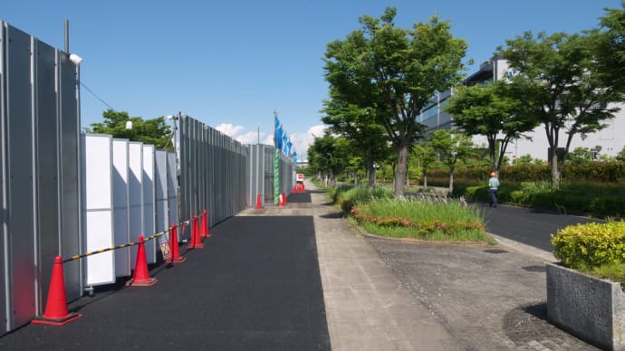 6月の辰巳の森海浜公園:遊具広場前を通り抜けて海浜公園正門入口前へ PART2