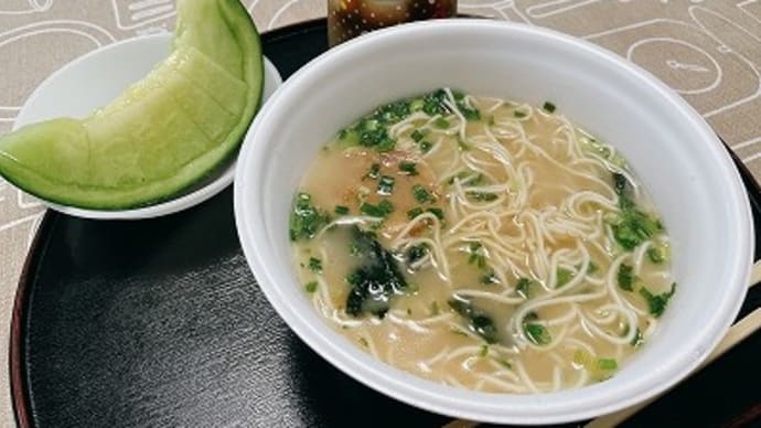 ヤマダイ ニュータッチ凄麺 熟炊き博多とんこつ