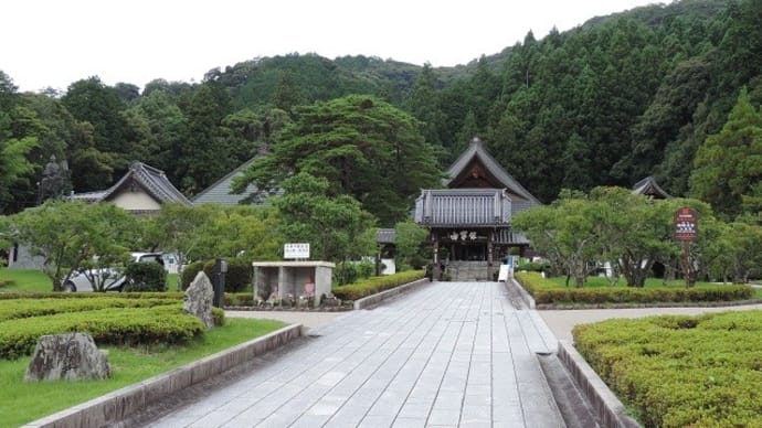 瑠璃光寺参詣