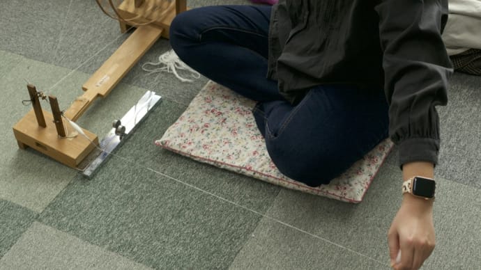 私の畑の綿を紡ぐ