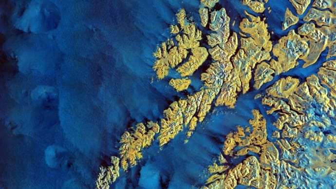 宇宙からの地球：ノルウェー、ロフォーテン諸島