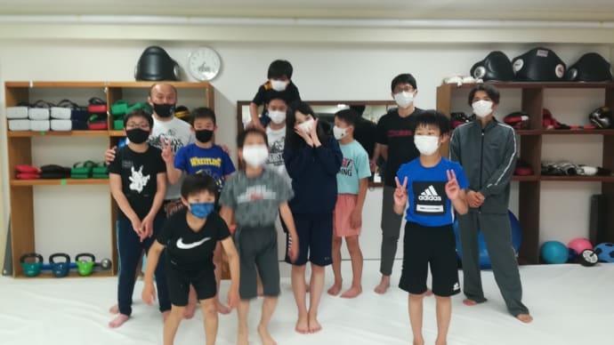 (木)キッズ格闘技クラス18:30~