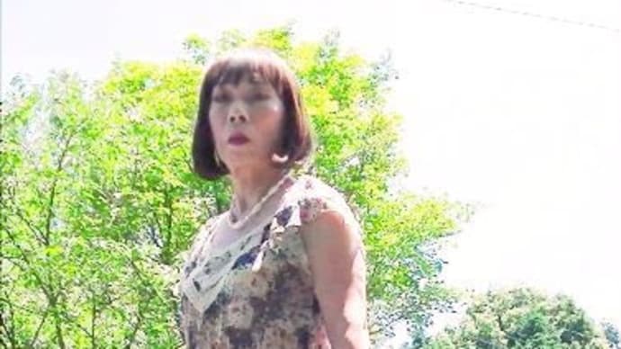 鮮烈 マイクロミニワンピ