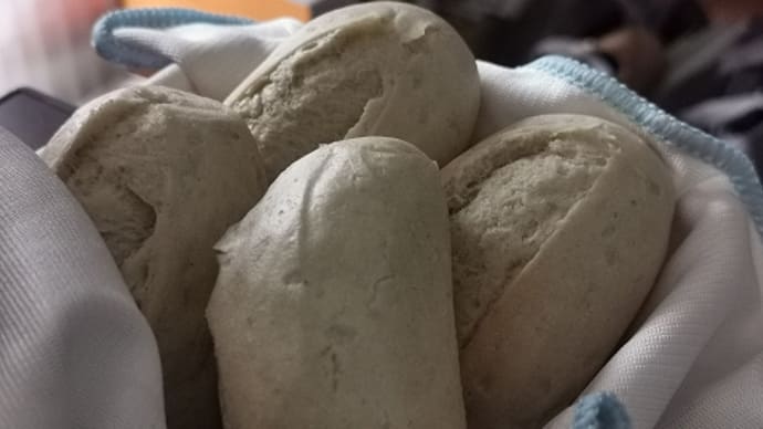 コストコのメニセーズのプチパン