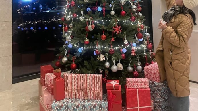 ユギョンとクリスマスツリー