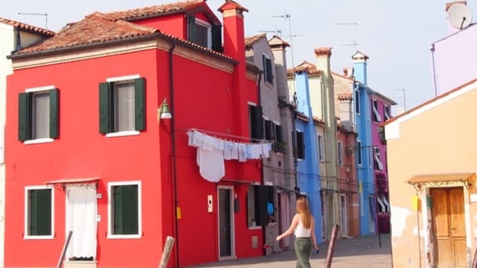 イタリア・ヴェネツィアの島＊カラフルな街並み
